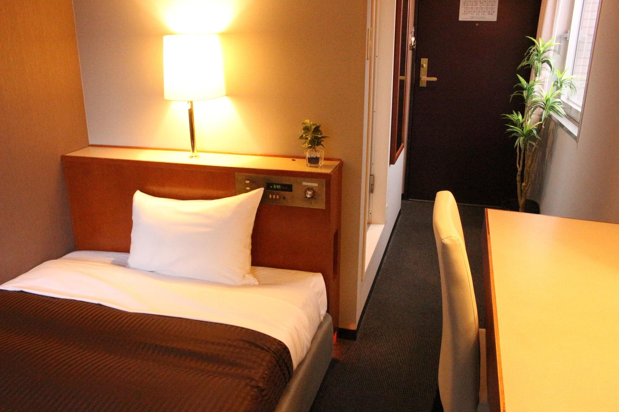 Hotel Livemax Budget Hiratsuka Ekimae Екстериор снимка