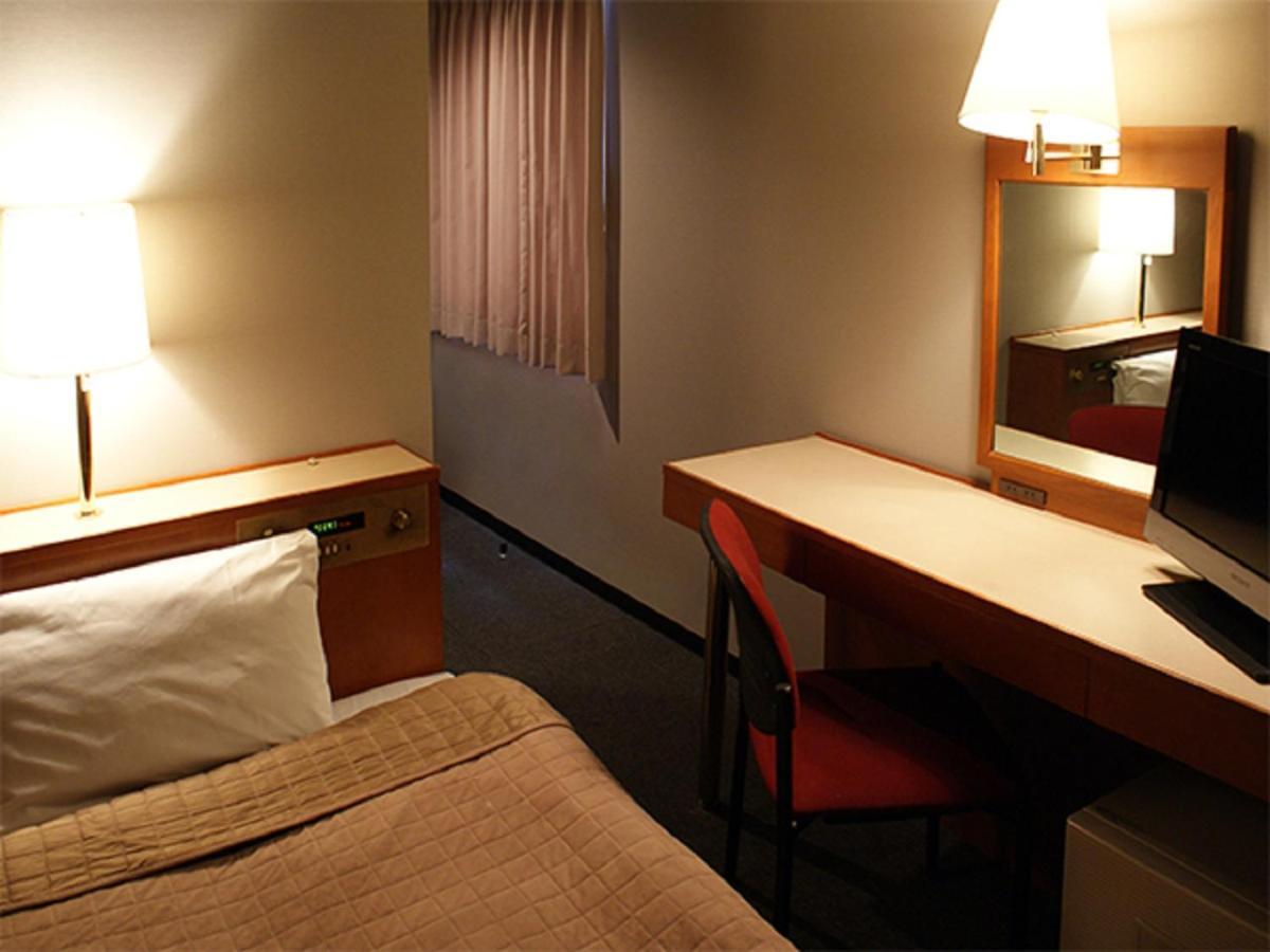 Hotel Livemax Budget Hiratsuka Ekimae Екстериор снимка