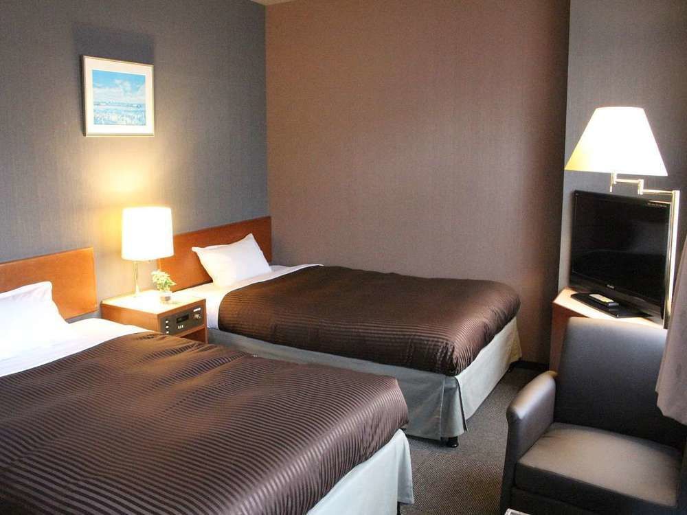 Hotel Livemax Budget Hiratsuka Ekimae Екстериор снимка